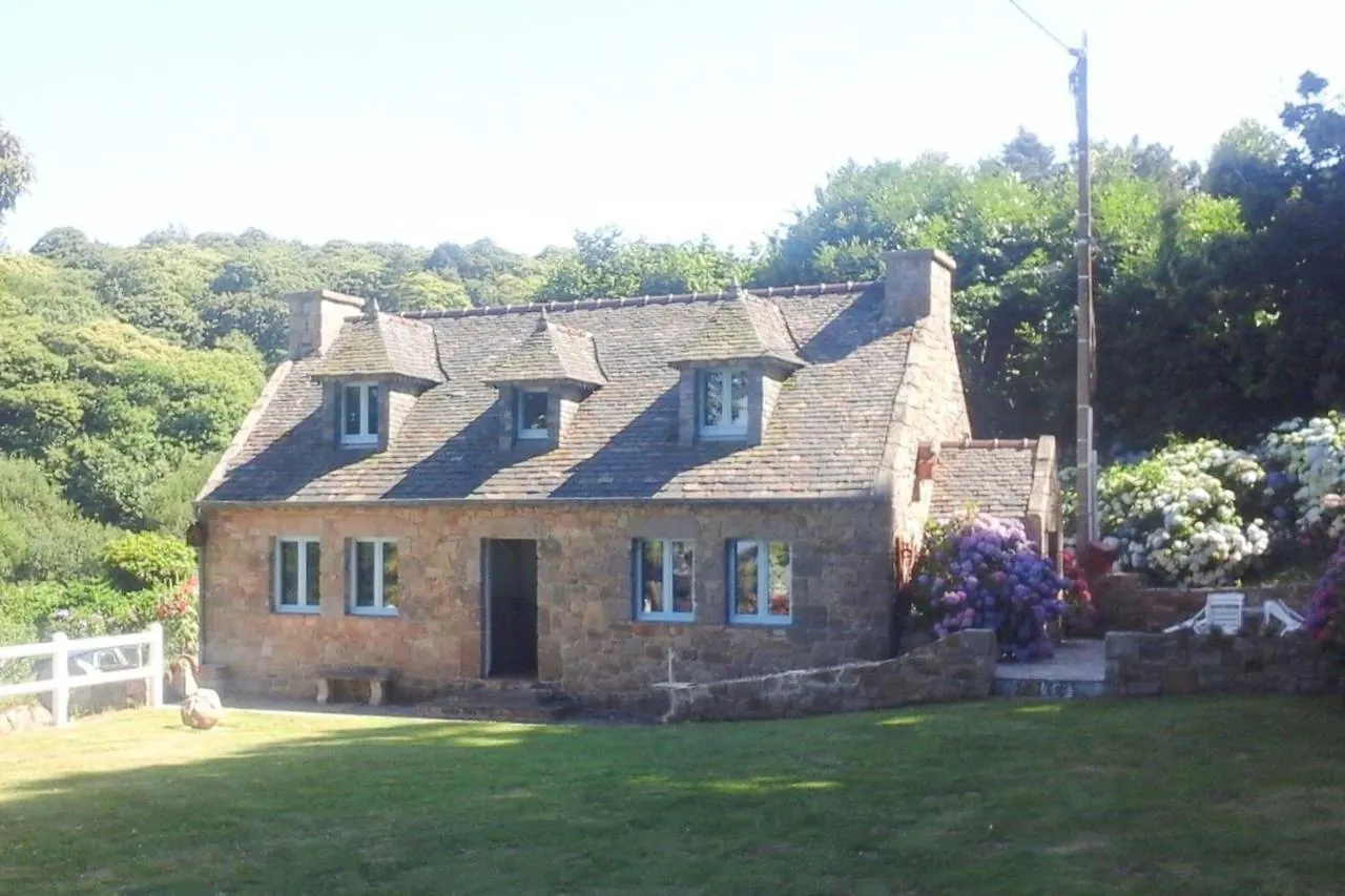 Holiday home Cottage, Bugueles-Penvenan