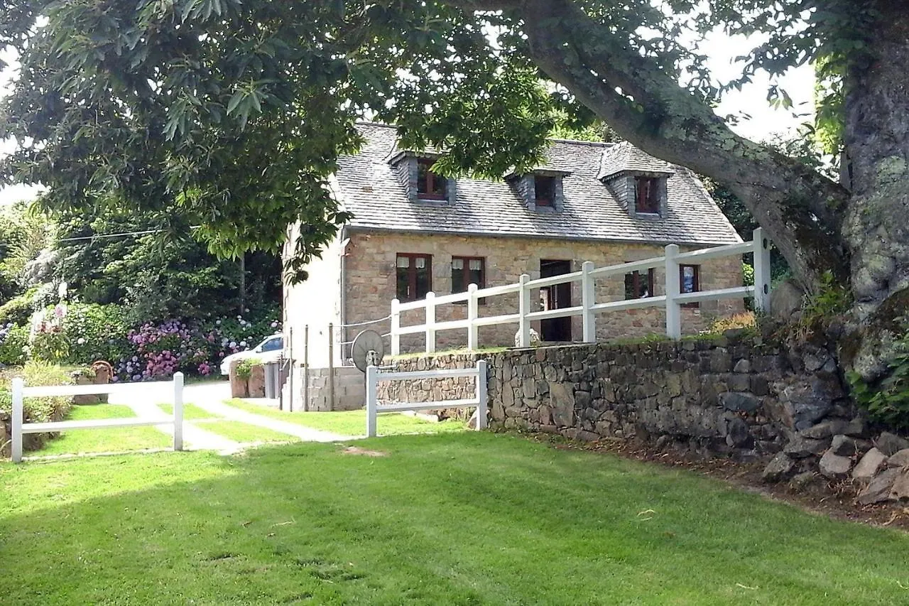 Holiday home Cottage, Bugueles-Penvenan France
