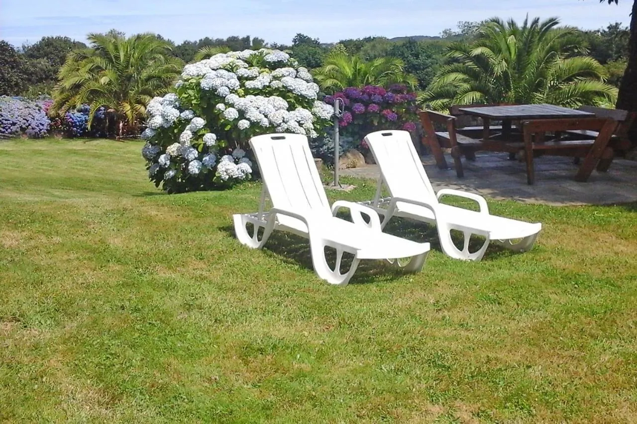 Cottage, Bugueles-Penvenan Holiday home